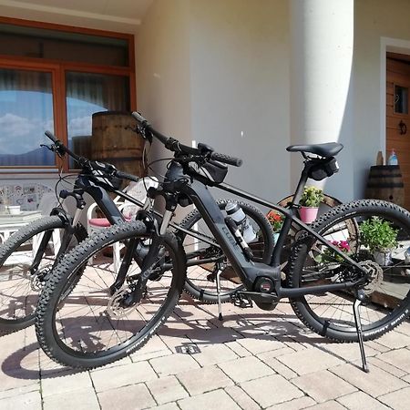 Horse House Bed & Breakfast Romallo Bagian luar foto