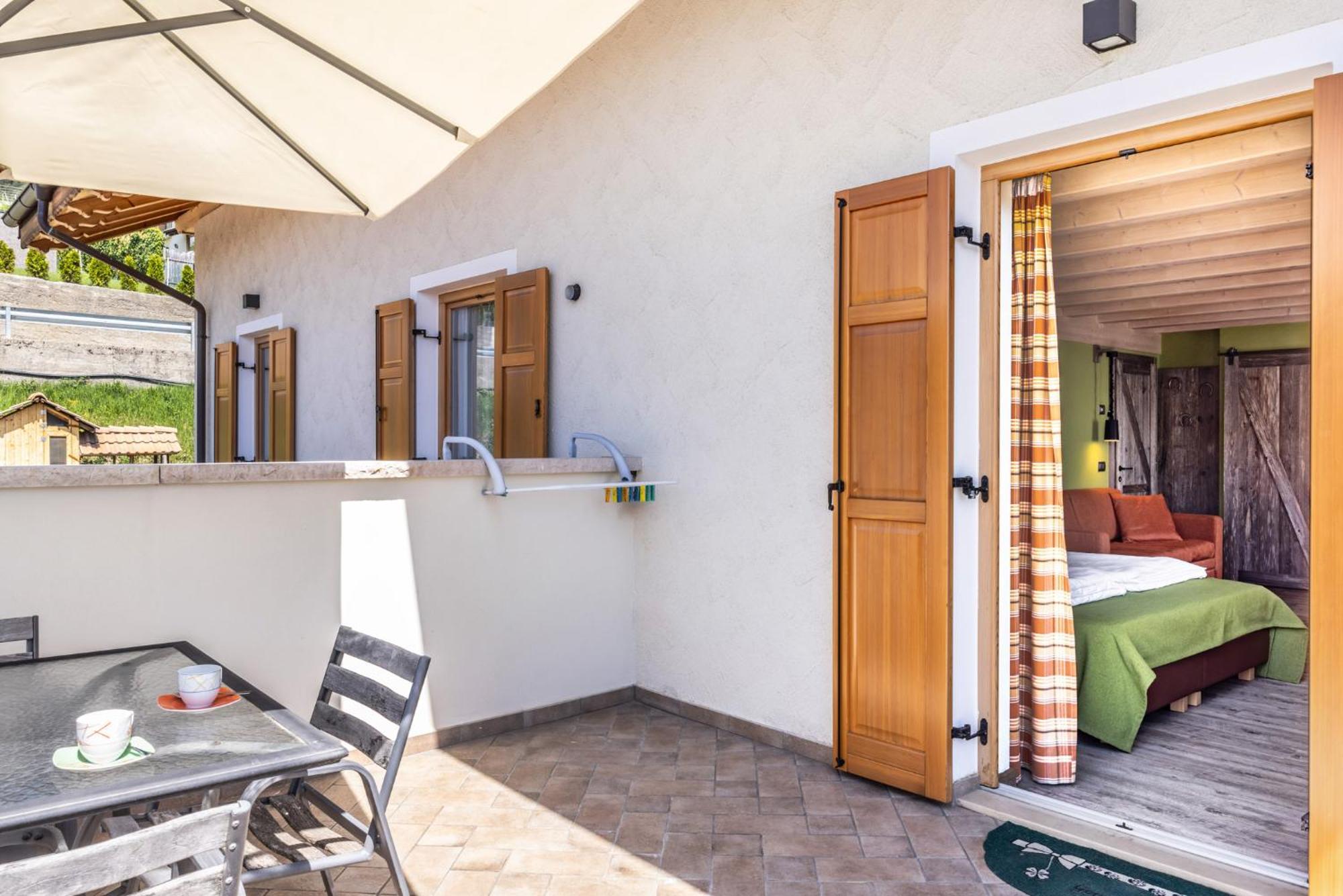 Horse House Bed & Breakfast Romallo Bagian luar foto