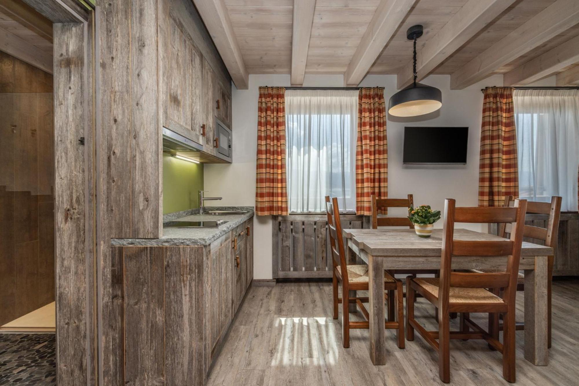 Horse House Bed & Breakfast Romallo Bagian luar foto