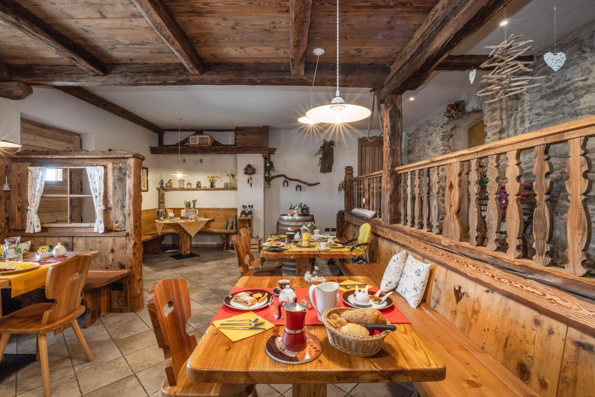 Horse House Bed & Breakfast Romallo Bagian luar foto