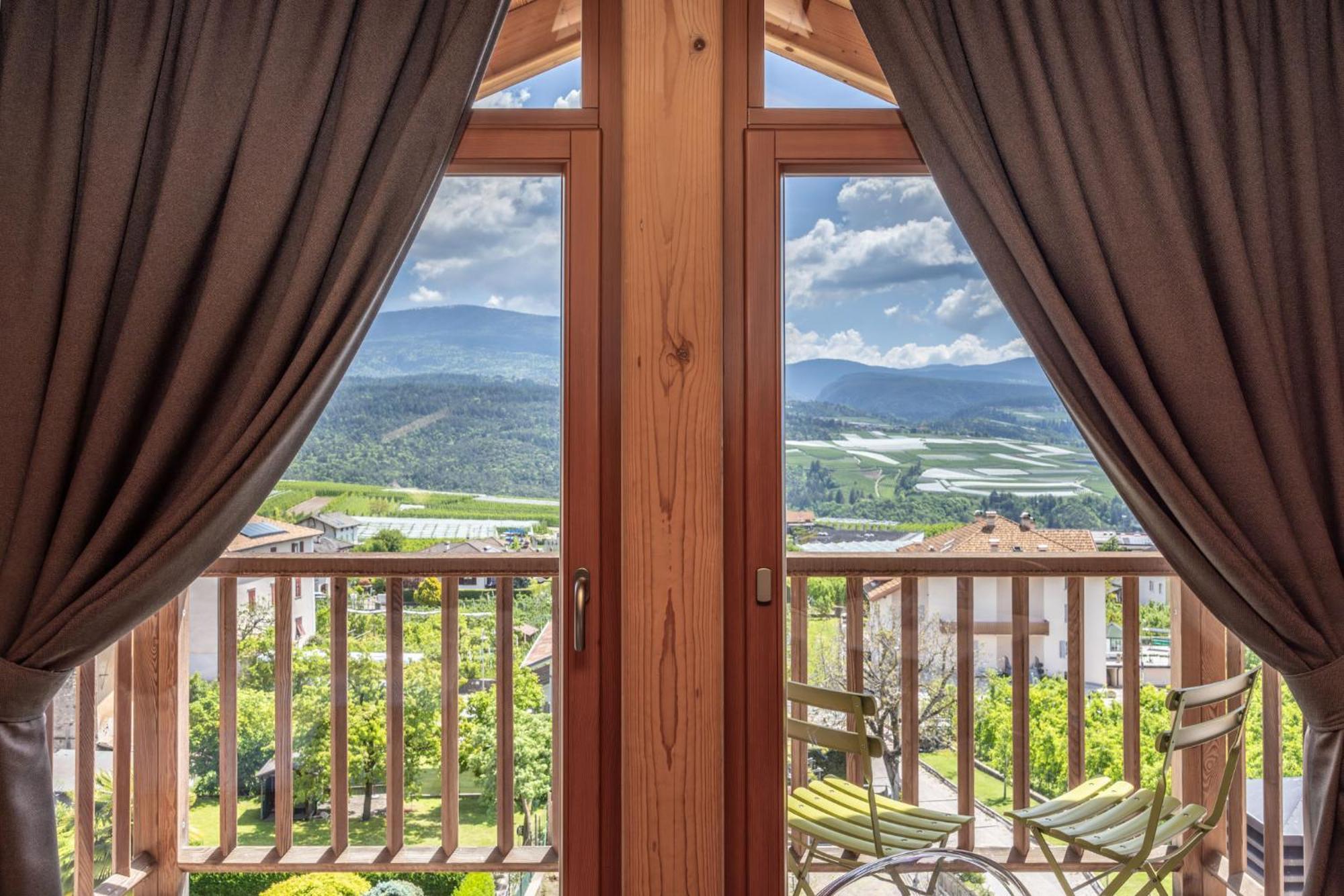Horse House Bed & Breakfast Romallo Bagian luar foto