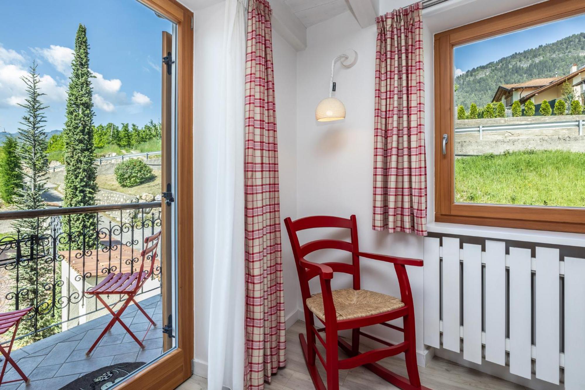 Horse House Bed & Breakfast Romallo Bagian luar foto